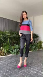 ชุดเซตผ้าอัดพลีทเนื้อดี 🥰 ยอดฮิตส์สวยฉ่ำ เสื้อแพตเทิร์น คอ Y แขน 4 ส่วน ดูแพงตัวแม่ กางเกงเอวสมอค อัดพลีส ทรงขากระบอก 🗞 สวย, หรู ดูดี, สูงเพรียว เสื้อ+กางเกงแยกชิ้น เอากางเกงไปแมทท์กับเสื้อตัวเก๋ตัวอื่น กางเกง เฉพาะสำหรับชุดเซตผ้า ใ