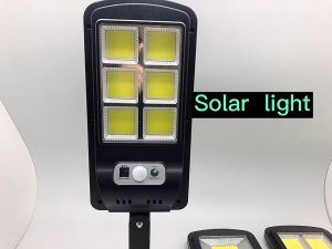Đèn năng lượng mặt trời 200W siêu sáng có remote chốngđèn pha led năng lượng mặt trời cảm biến sáng tự động