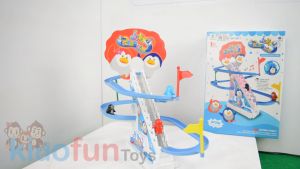Mainan Anak Seluncuran Bebek / Hello Kitty / Pinguin Track Balapan Naik Tangga Ada Lampu & Musik