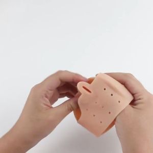 กันกัดเท้า 1 คู่ ลดการกดทับ ซิลิโคน สวมหน้าเท้า มีรูระบาย ขั้นเท้าระหว่างนิ้วโป้ง นิ้วชี้  SL1112 พร้อมส่ง