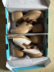 Giày cao gót nữ da thật gót 5cm hở ngón Xăng đan có khóa chạm khoét mùa hè