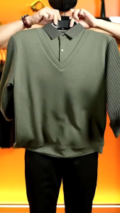 Kemeja Polo Lengan Panjang Lelaki Gaya Korea Baju-T Dua Helai Palsu Berjalur Fesyen Musim Bunga dan Musim Luruh Sesuai untuk Lelaki Pertengahan Umur dan Muda Baju Atasan Serbaguna Longgar Kasual Perniagaan baju polo