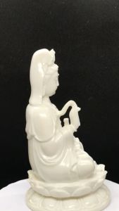 Tượng phật quan âm cầm dải lụa (nhiều màu sắc) cao 22cm. trang trí tiểu cảnh bonsai ghép lũa để bàn trà phòng khách bàn làm việc trên ô tô đồ thờ cúng phong thủy…