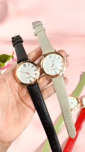 Jam Tangan Wanita Analoq Terbaru Tali Kulit Dengan Tampilan Waktu Angka Dan Kristal Fashion Terbaru