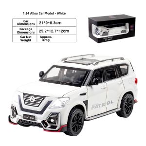 Realistic Sound and Light Alloy Off-Road Car Model 1:24