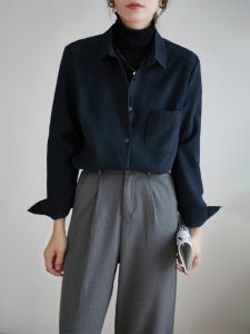 เสื้อเชิ้ตคอโปโลผู้หญิงสไตล์ฝรั่งเศส ทรงหลวม สีน้ำเงินเข้ม ทรงหลวม แขนยาว ทรงหลวม ฤดูใบไม้ร่วง 2023