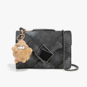 Fashionable Retro Square Bag Womens Crossbody Single Shoulder Chain Bag Versatile High Quality PU Leather Handbag for Youth