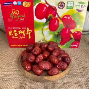 Táo đỏ Hàn Quốc Sấy Khô hộp 1Kg Tặng Kèm Túi