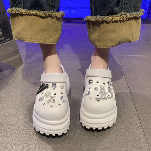 รองเท้าแตะ EVA หนาพิเศษสำหรับผู้หญิง รองเท้าแตะชายหาดฤดูร้อนแบบใหม่ รองเท้าแตะสวมหัวเพื่อเพิ่มความสูง รองเท้าแตะแบบสวมหัวสำหรับผู้หญิง