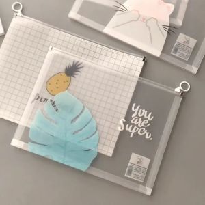 แฟ้มเอกสาร แฟ้ม A4 พลาสติก คละลาย คลายหมอน 10 หมอน สำหรับการจัดเก็บเอกสาร สวยงาม และสวยงาม พร้อมส่ง