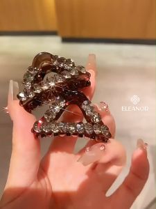 Kẹp tóc nữ càng cua Eleanor Accessories hình tam giác kẹp tóc đính đá phụ kiện tóc 9382