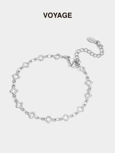 Lucky Four Leaf Clover Titanium Steel Bracelet Womens Non-Fading Fashion Jewelry Friends Accessory Lightweight Luxury Design