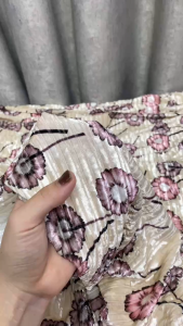 VẢI NHUNG GÂN NỀN BE - KHỔ 1M8 - VẢI NHÀ PHẠM