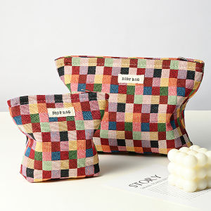 New Small Womens Cosmetic Bag Portable Plant Pattern Small Sanitary Napkin Storage Bag Commuter Coin Key Bag Portable Card Bag