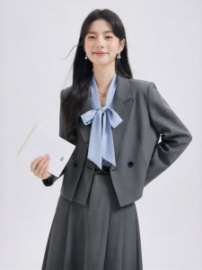 Professional Womens Gray Suit Jacket for Business Interviews and Formal Occasions