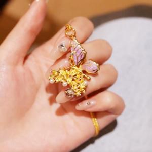 Gold Necklace with Pearl Pendant Butterfly Design Gradient Color Jewelry for Women Elegant Original Design Titanium Steel Chain