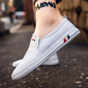 White Leather Slip-On Boat Shoes Mens Soft Upper Breathable Casual Sneakers Korean Style Flat Heel round Toe Rubber Outsole