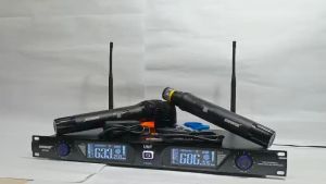 Micro không dây shure-UR 26D . Micro karaoke hát nhẹ sóng khỏe karaoke hay