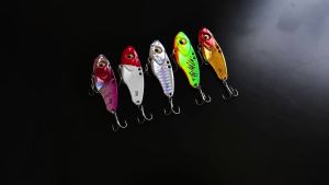 5pcs/boxed Metal Blade Bait VIB Casting Lure 3.5g/5g/7g/10g/15g/20g Swimbait 3D Eyes Spoon Spinner Balancer Lure Hard Bait