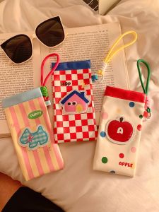 2025 New Cute Dopaamine Glasses Bag Womens Portable Anti-pressure Scratch-resistant Sunglasses Storage Bag Hanging Bag