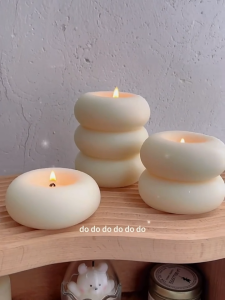 Aesthetic Donut Shape Decorative Candle Stackable Ring Soy Wax Candle Home Table Decor Photo Prop for Wedding Bedroom Living Room Decoration Gift