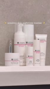 Bọt rửa mặt dịu nhẹ da nhạy cảm Janssen Cosmetics Soft Cleansing Mousse 150ml
