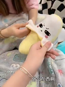 SWEET Banana Body-Sensing Music Toy – Fruit Beat Piano Plush Interactive Parent Rhythm Doll Sensory Toys
