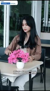 Thipank Moisturizer Gel Day & Night: Krim Pencerah Wajah Modern