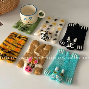 Handmade Wool Felt Animal Coasters Cute Cartoon Heat Resistant Pad Dining Mat Anti-Scalding Home Decorations Ornamental Pieces