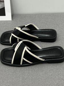 French Minimalist Flat Bottom Beautiful Sandals Women Summer Outdoor Fashion 2024 New Style Beach Sensation Outdoor Beach Shoes