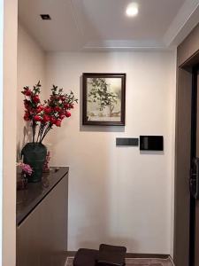 Tác Phẩm Treo Tường Trang Trí Hộp Đậy Phong Cách Cổ Điển Pháp Và Mỹ Không Cần Khoan Dọc