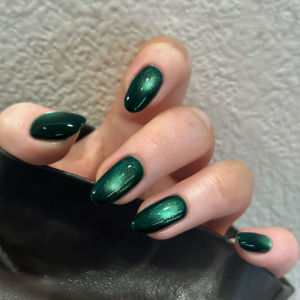 10 มล. 1-21 ชิ้น 2025 ยาทาเล็บเจลสีเขียวลายตาแมวแบบใหม่สำหรับฤดูใบไม้ร่วง ฤดูหนาว และคริสต์มาส  ลูกปัดแก้วสีเขียว  สำหรับเล็บสีเขียว  ใช้กับหลอดไฟยูวีและแอลอีดี