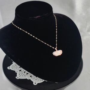 SO SEOUL Ocean The Sea Pearl in Seashell Diamond Simulant Cubic Zirconia Silver/Rose Gold Pendant Necklace