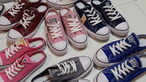 Sepatu Flat Selop Bustong Pria Wanita Karet Lentur Tidak licin Nyaman Dikaki Terbaru Awet Murah