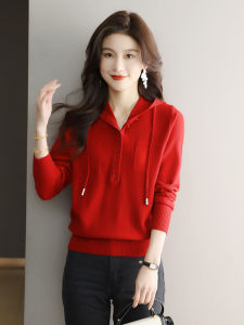 เสื้อสเวตเตอร์มีฮู้ดสำหรับผู้หญิง สีแดง ทรงสั้น ฤดูใบไม้ผลิและฤดูใบไม้ร่วง เสื้อเชิ้ตถักแบบสวมหัว คอกลม แขนยาว ปกติ