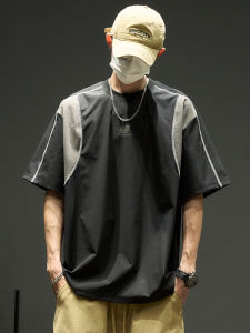 เสื้อยืดแขนสั้นผ้าไหมน้ำแข็งสำหรับผู้ชาย ทรงหลวม บาง ลำลอง ฤดูร้อน แฟชั่น สีบล็อก พิมพ์ลาย ทรงหลวม แขนสั้น เสื้อยืด