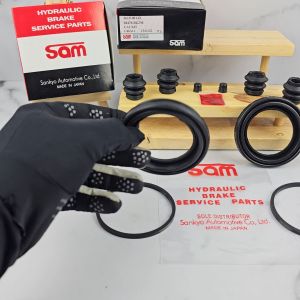 SIL SEAL KALIPER KIT REM CAKRAM DEPAN INNOVA REBORN 1SET SAM