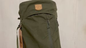 Fjallraven Abisko Friluft 45 กระเป๋าเดินป่า กระเป๋าเดินทาง ราคาพร้อมส่งไปยังไทย 38 ของอยู่