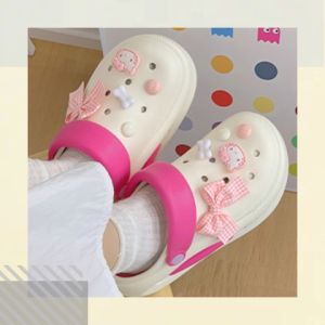 LHMoonlight พร้อมส่งจากไทย รองเท้าแฟชั่น ทรงสวย ดีเทลดี พื้นยางคุณภาพเสริมส้นพอประมาณ สาวๆต้องมีรุ่นนี้ แถมฟรีตัวติดด้วย กดด่วนหมดแล้วหมดเลย