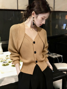 DANTING | Beautiful Elegant Khaki Two-Piece Knit Sweater