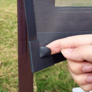 กรอบแม่เหล็กอ่อนหน้าต่างมุ้งลวดแบบทำมืออุปกรณ์เสริมหน้าจอแม่เหล็กสำหรับหน้าต่างส่วนประกอบพีวีซีมีกาวติดแม่เหล็กด้านหลัง