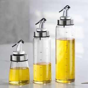 Small Size Glass Oil Bottle Leakproof Kitchen Cooking Utensils Oil Dispenser Nordic Style Health Control Oil Pot Quark Brand