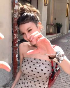 ชุดเซ็ต2ชิ้น สีเทา พิมพ์ลายโบว์ เสื้อเกาะอกยางยืดจับจีบเอว ชายเสื้อแหลม พรางหุ่น+กางเกงขายาวเอวลูงยางยืด ผ้าโพลิเอสเตอร์ ชุดไปทะเล #9248