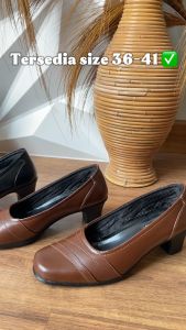 Sepatu Pantofel Wanita Formal Kerja Kantor Kulit Coklat Series Katnis V014 CKT