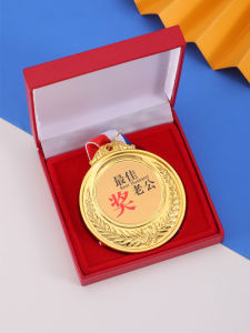 Creative Funny Medal Gold Award Birthday 18 Years Old Gift Fathers Day for Boyfriend Marriage Husband Wifely Creative Gift