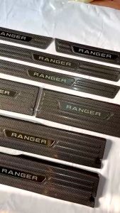 Ốp Bậc Cửa Nẹp Bước Chân Xe Ford Ranger 2026-23 Mẫu Vân Carbon Cao Cấp