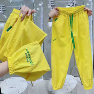 แห้งเร็ว สีขาว กางเกงลำลอง ผู้หญิง ฤดูร้อน 2024 หลวม พรางหุ่น น้ําแข็งบาง ผ้าไหม Harlan กีฬาเก้าจุด กางเกง