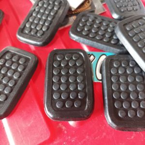 Karet pedal rem kopling Granmax Daihatsu