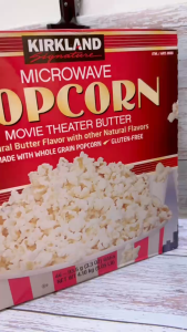 THÙNG + KIRKLAND 44 gói 93.5g + BẮP NỔ BƠ MỸ (BỎNG NGÔ) BẰNG LÒ VI SÓNG Microwave Popcorn Movie Theater Butter