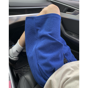 Breathable & Moderately Covering Half Pants